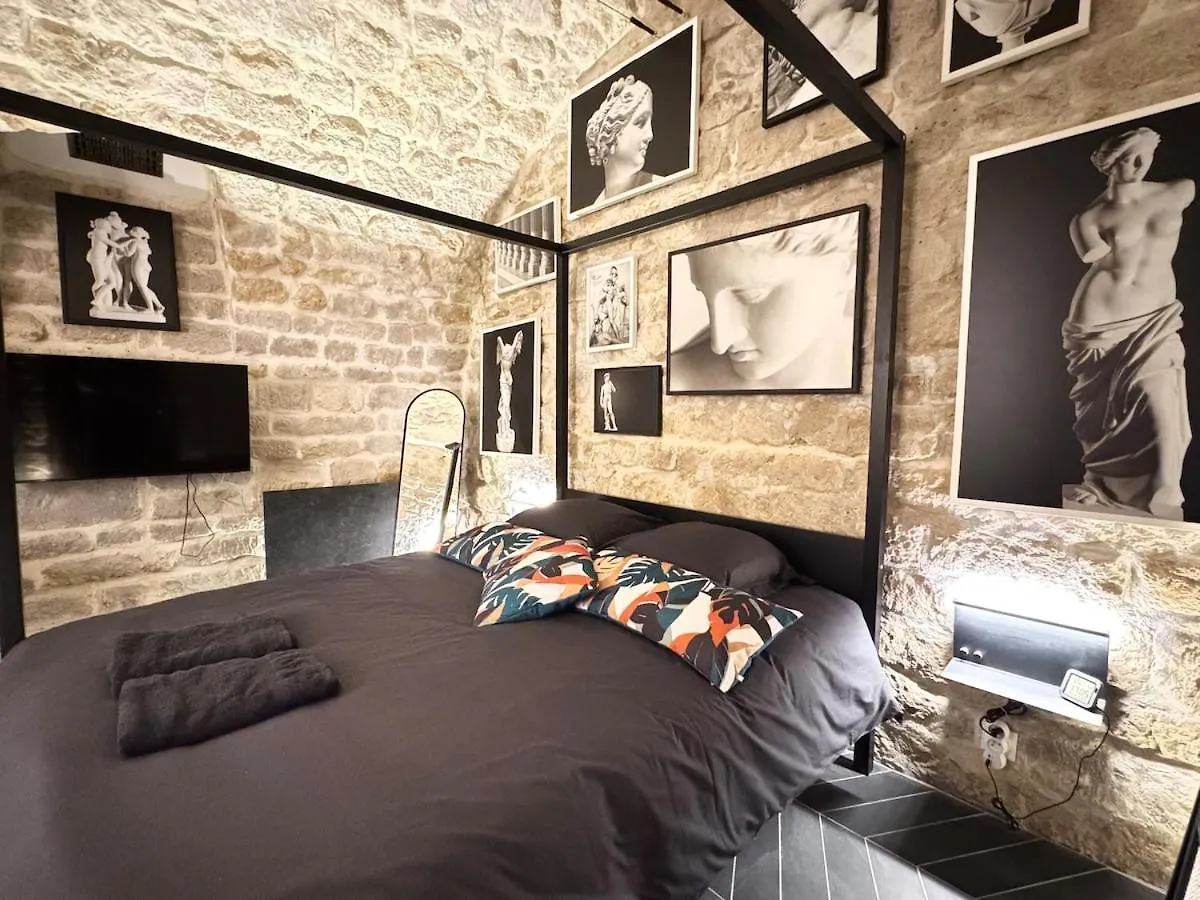 Mona Lisa - 110 M2 Luxury Flat In Le Marais - Ac Apartment Paris 0*,  France